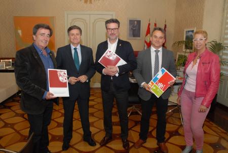 Imagen La Diputación firma convenios con los Ayuntamientos que albergan las instalaciones de los CEAAS